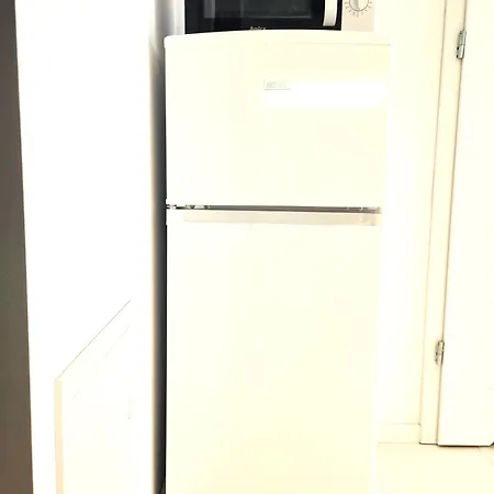 Daire Apartament Dla 2 Osob Przy Plywajacych Basenach Zakrzowek Krakow