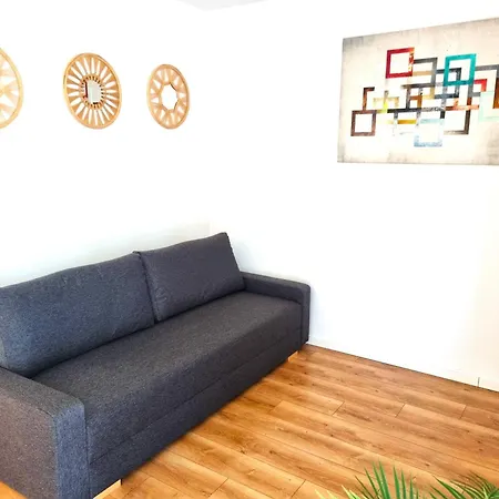 Apartament Dla 2 Osob Przy Plywajacych Basenach Zakrzowek * Krakkó